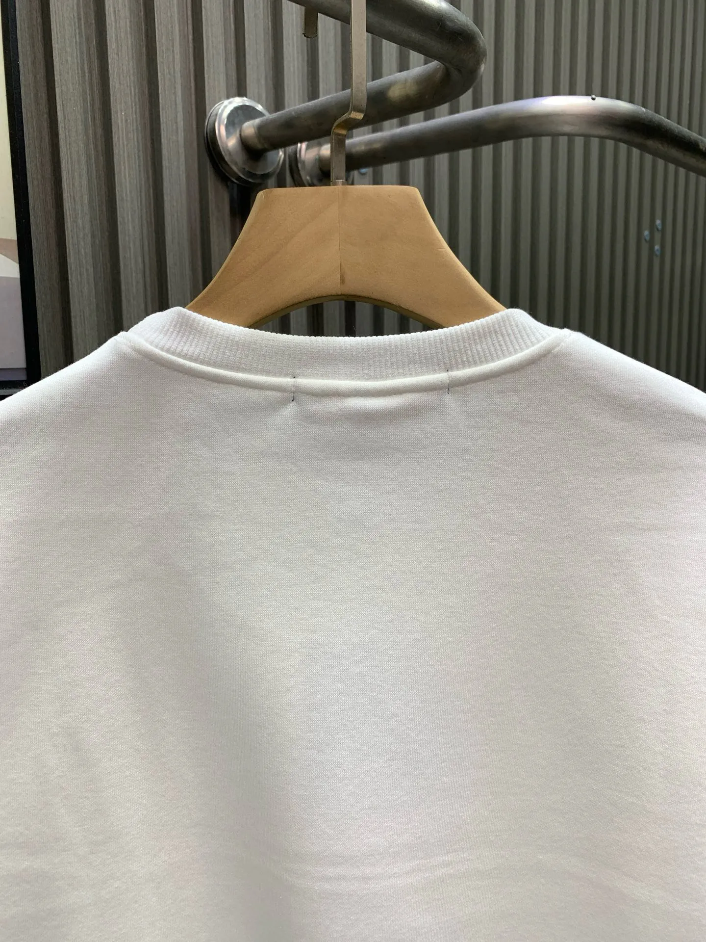🅿️250 white